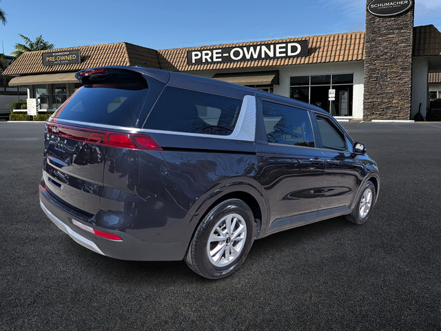 used 2023 Kia CARNIVAL car, priced at $22,500