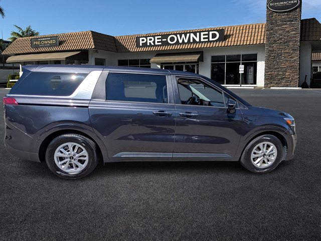 used 2023 Kia CARNIVAL car, priced at $22,500