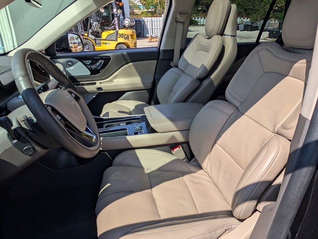 used 2024 Lincoln Aviator car, priced at $48,298