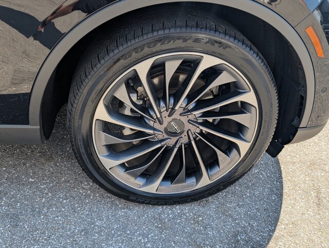 used 2024 Lincoln Aviator car, priced at $48,298