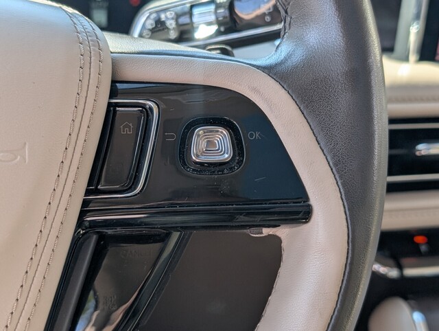 used 2024 Lincoln Aviator car, priced at $48,298