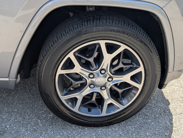 used 2019 Jeep Grand Cherokee car, priced at $19,288