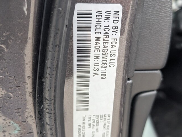 used 2021 Jeep Grand Cherokee car, priced at $19,298