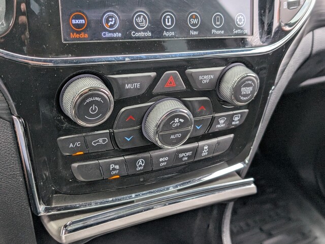 used 2021 Jeep Grand Cherokee car, priced at $19,298