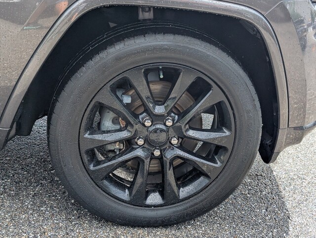 used 2021 Jeep Grand Cherokee car, priced at $19,298