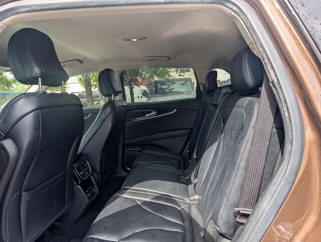 used 2022 Lincoln Nautilus car, priced at $29,998