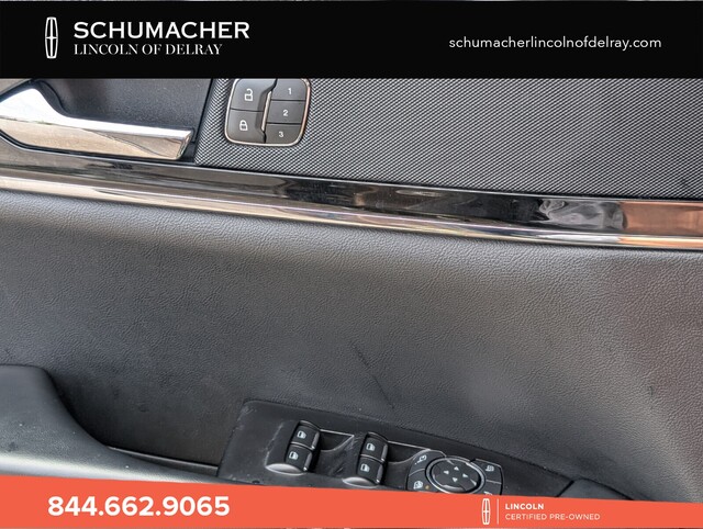 used 2022 Lincoln Nautilus car, priced at $23,988
