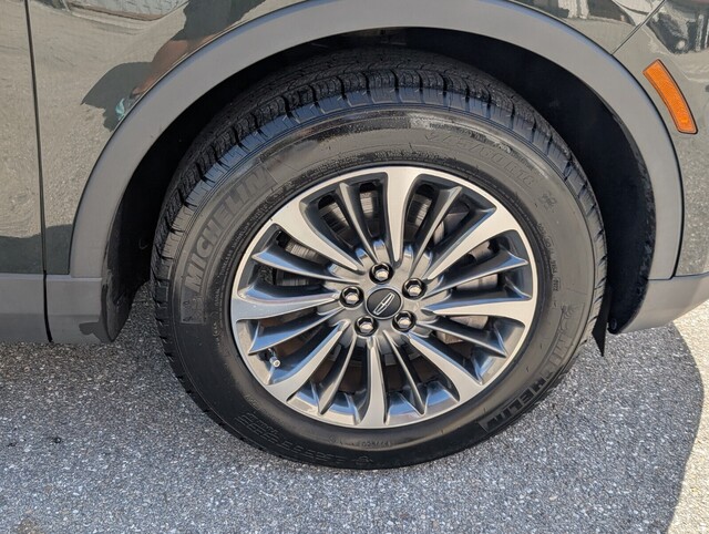 used 2022 Lincoln Nautilus car, priced at $29,998