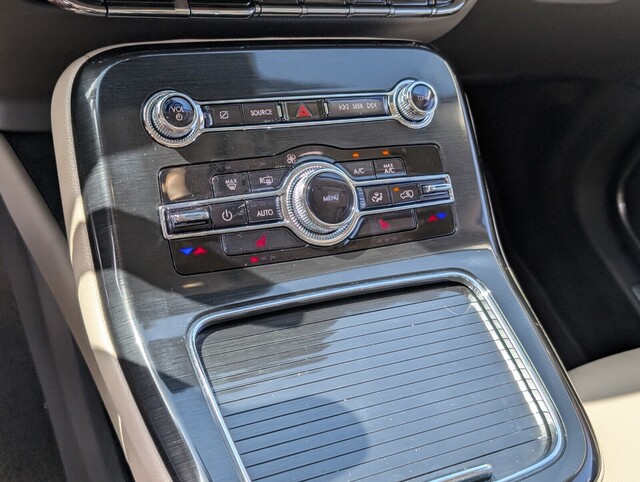 used 2022 Lincoln Nautilus car, priced at $29,998