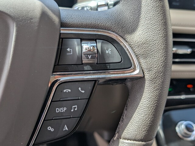 used 2022 Lincoln Nautilus car, priced at $29,998