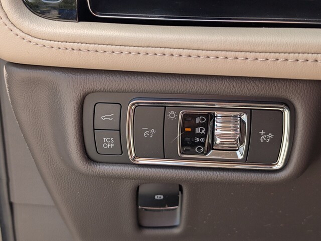 used 2022 Lincoln Nautilus car, priced at $29,998