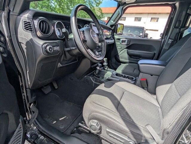 used 2021 Jeep Wrangler car, priced at $27,998