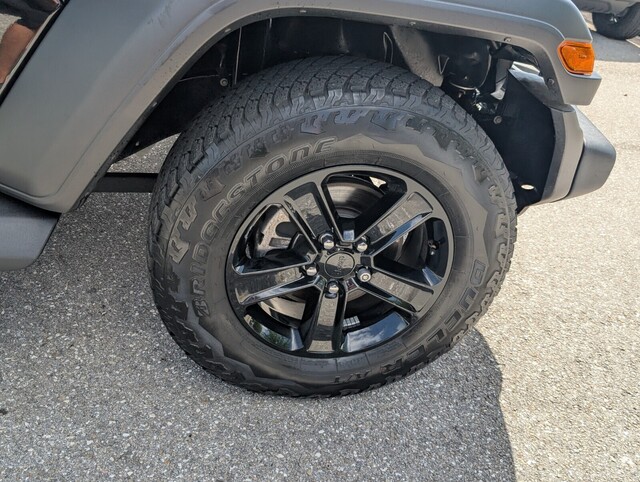 used 2021 Jeep Wrangler car, priced at $27,998