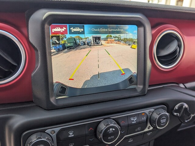 used 2023 Jeep Gladiator car, priced at $37,000