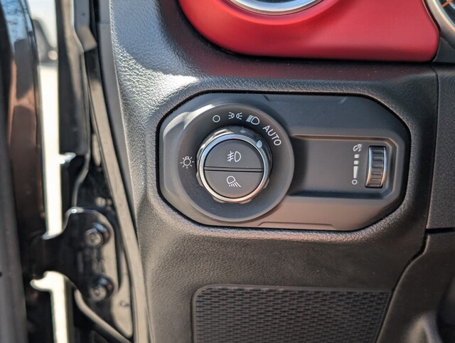 used 2023 Jeep Gladiator car, priced at $37,000