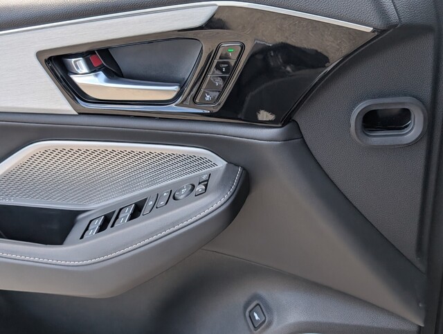 used 2023 Acura MDX car, priced at $33,998