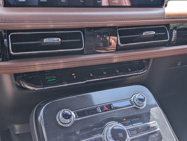 used 2022 Lincoln Nautilus car, priced at $29,498