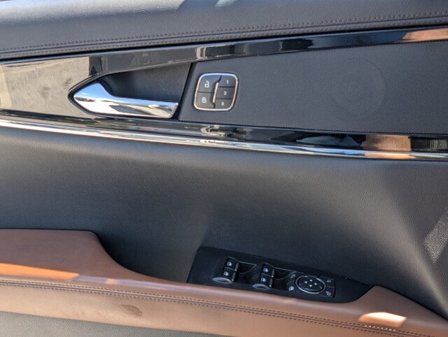 used 2022 Lincoln Nautilus car, priced at $29,498