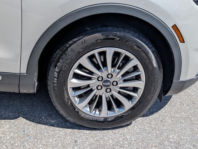 used 2022 Lincoln Nautilus car, priced at $29,498