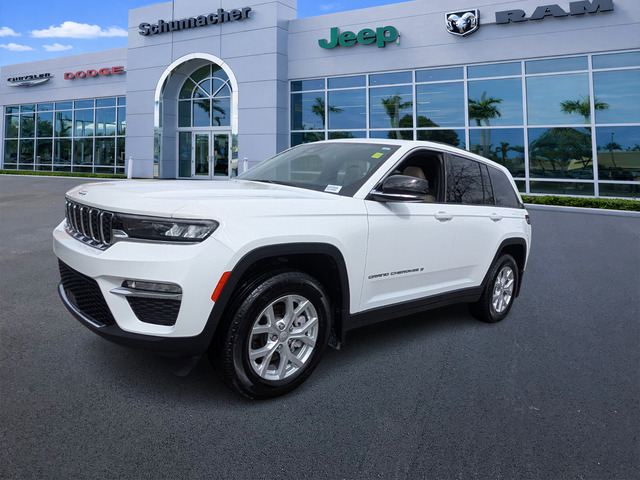 used 2023 Jeep Grand Cherokee car, priced at $29,000