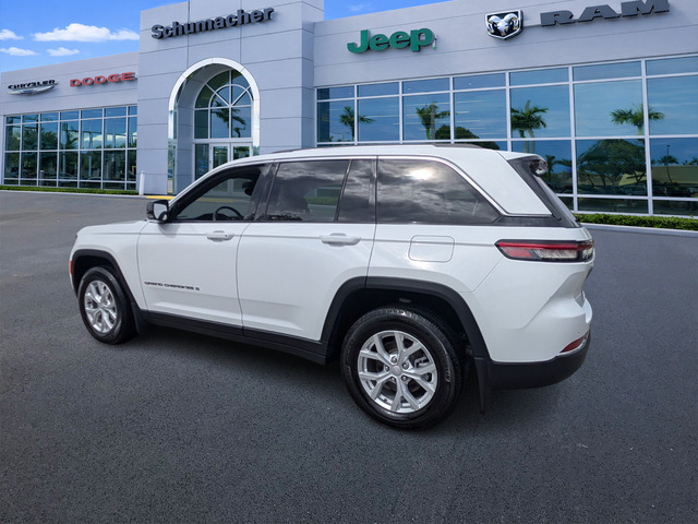 used 2023 Jeep Grand Cherokee car, priced at $29,000