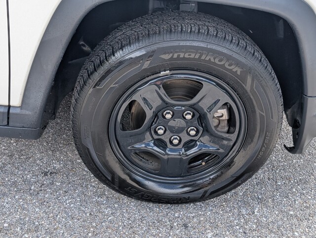 used 2018 Jeep Compass car, priced at $12,777