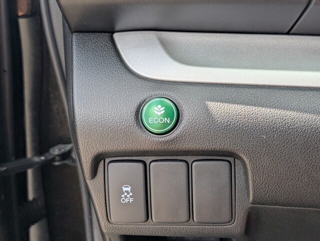 used 2013 Honda CR-V car, priced at $13,698