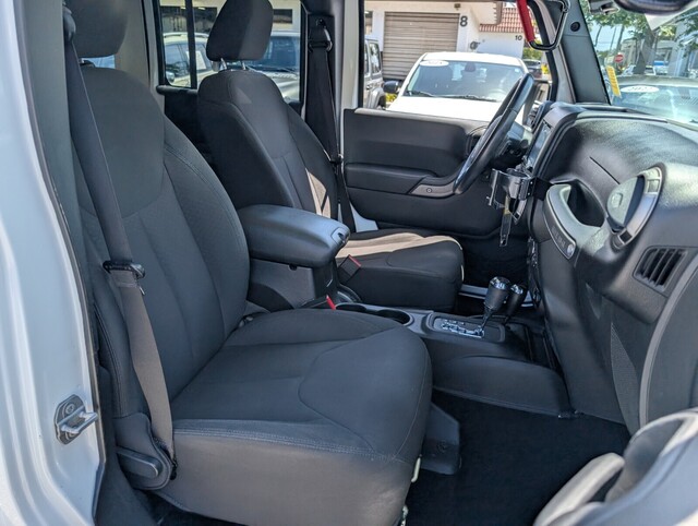 used 2015 Jeep Wrangler Unlimited car, priced at $18,988