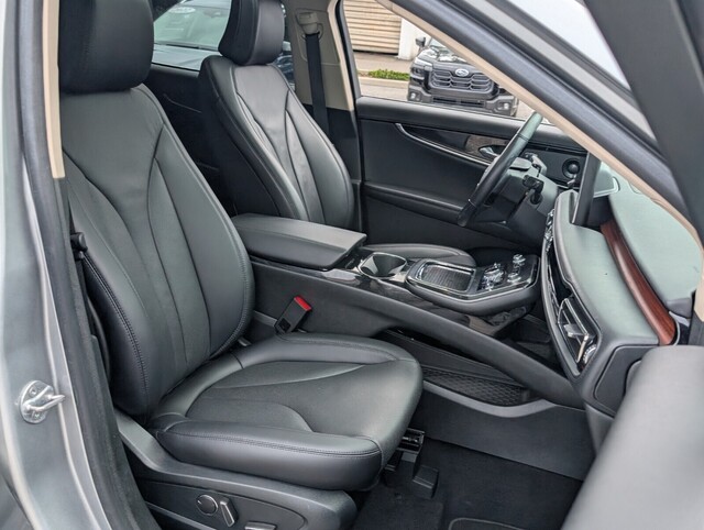 used 2022 Lincoln Nautilus car, priced at $31,888