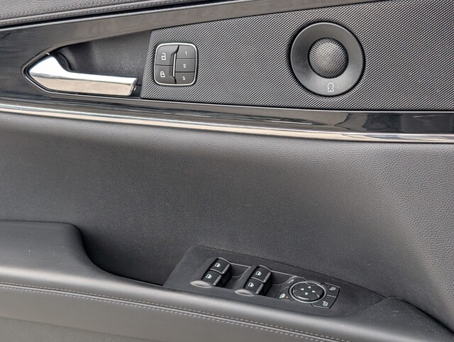 used 2022 Lincoln Nautilus car, priced at $31,888