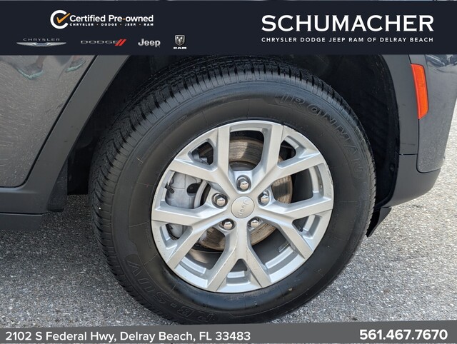 used 2024 Jeep Grand Cherokee car, priced at $30,883