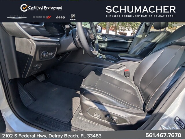 used 2024 Jeep Grand Cherokee car, priced at $31,993