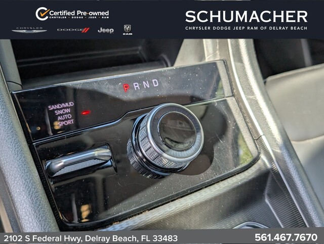 used 2024 Jeep Grand Cherokee car, priced at $31,993