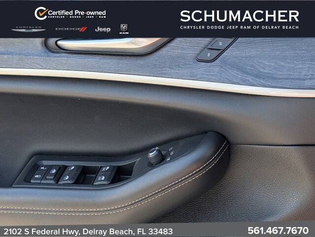 used 2024 Jeep Grand Cherokee car, priced at $31,993