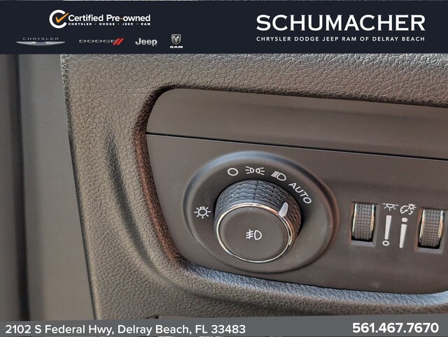 used 2024 Jeep Grand Cherokee car, priced at $31,993