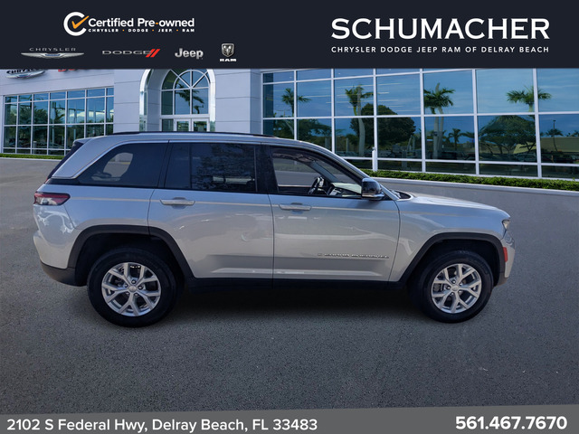 used 2024 Jeep Grand Cherokee car, priced at $31,993