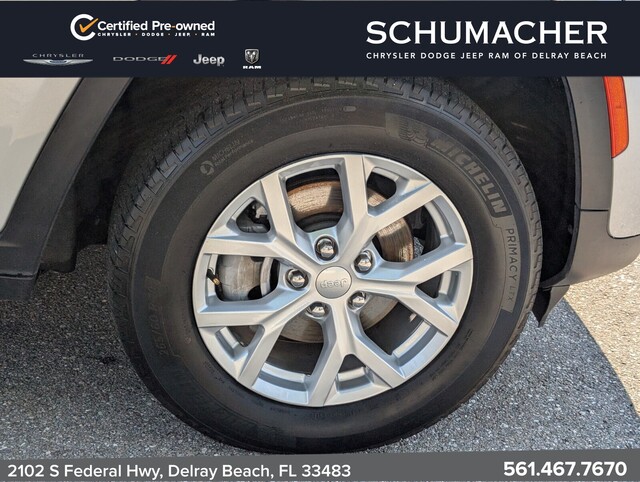 used 2024 Jeep Grand Cherokee car, priced at $31,993