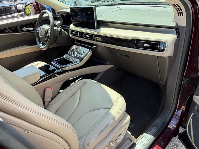 used 2022 Lincoln Nautilus car, priced at $26,998