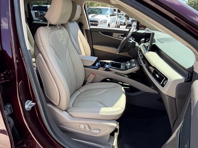 used 2022 Lincoln Nautilus car, priced at $26,998
