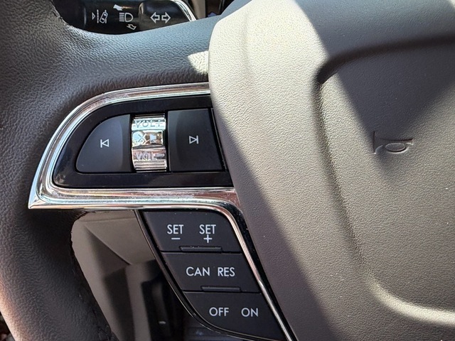 used 2022 Lincoln Nautilus car, priced at $26,998