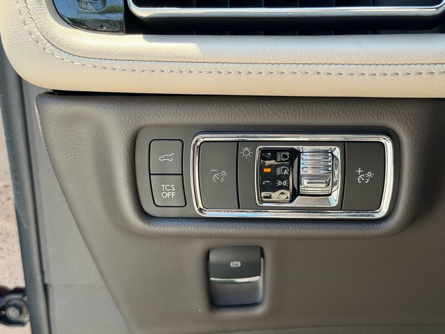 used 2022 Lincoln Nautilus car, priced at $26,998