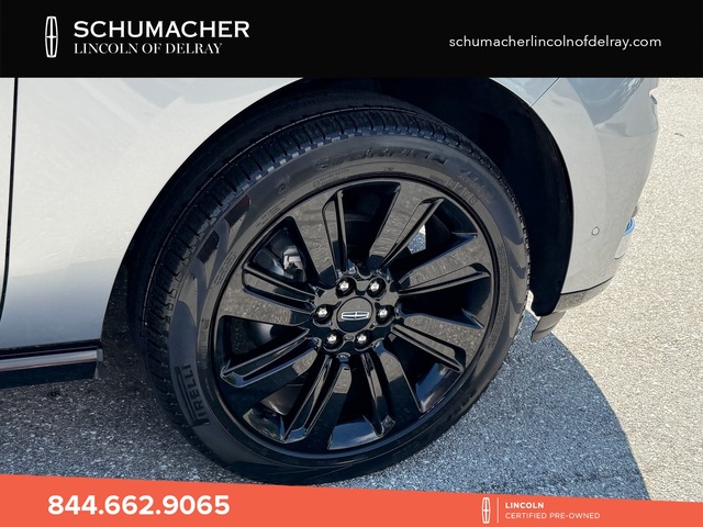 used 2024 Lincoln Navigator car, priced at $84,988