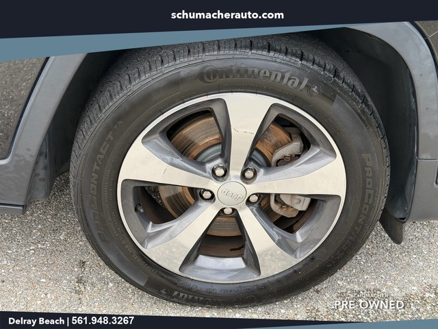 used 2019 Jeep Cherokee car, priced at $11,777