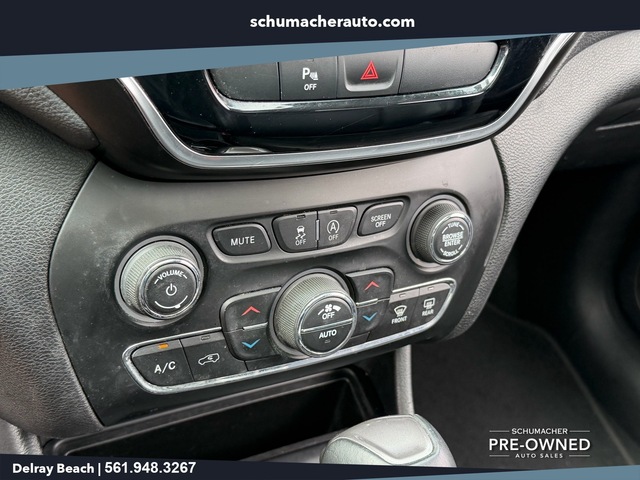 used 2019 Jeep Cherokee car, priced at $11,777