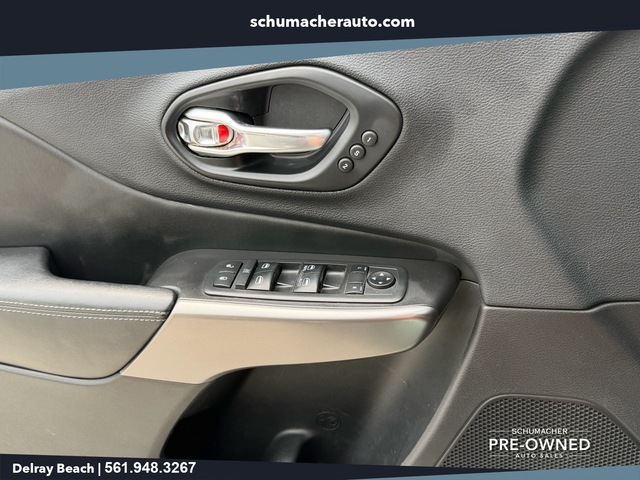 used 2019 Jeep Cherokee car, priced at $11,777