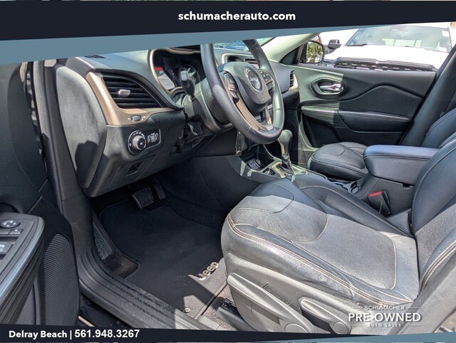 used 2015 Jeep Cherokee car, priced at $11,888