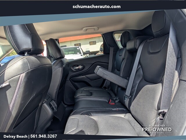used 2015 Jeep Cherokee car, priced at $11,888