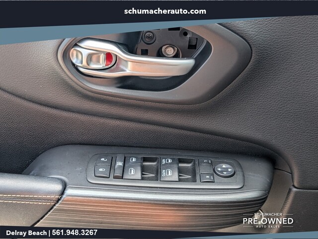 used 2015 Jeep Cherokee car, priced at $11,888
