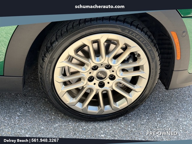 used 2025 MINI HARDTOP 4 DOOR car, priced at $27,394