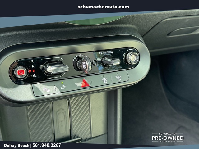 used 2025 MINI HARDTOP 4 DOOR car, priced at $27,394
